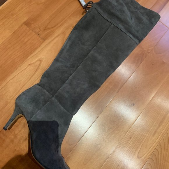 Grey suede knee high boots size 8.5 - Picture 3 of 3